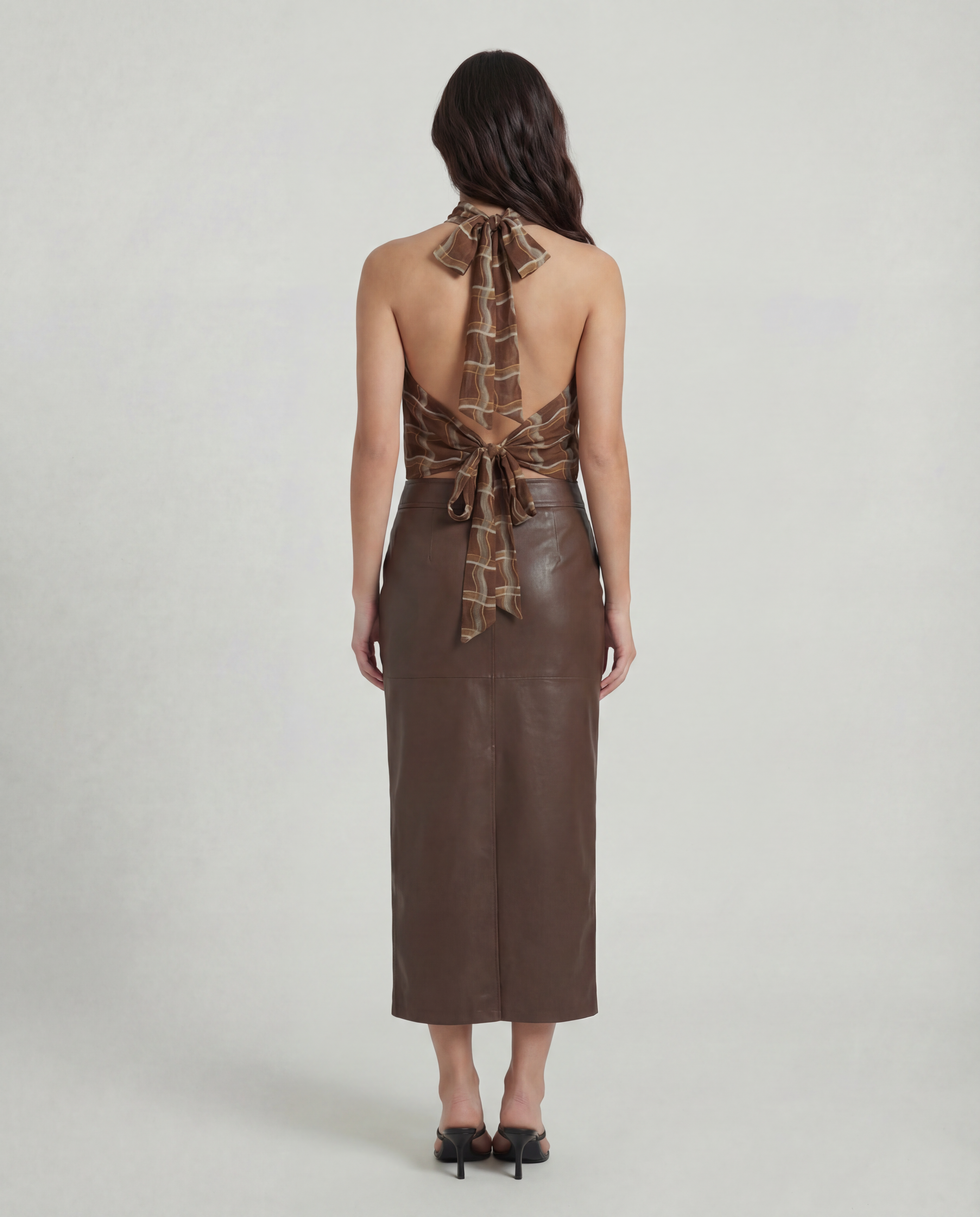 Lara Halterneck Openback Top