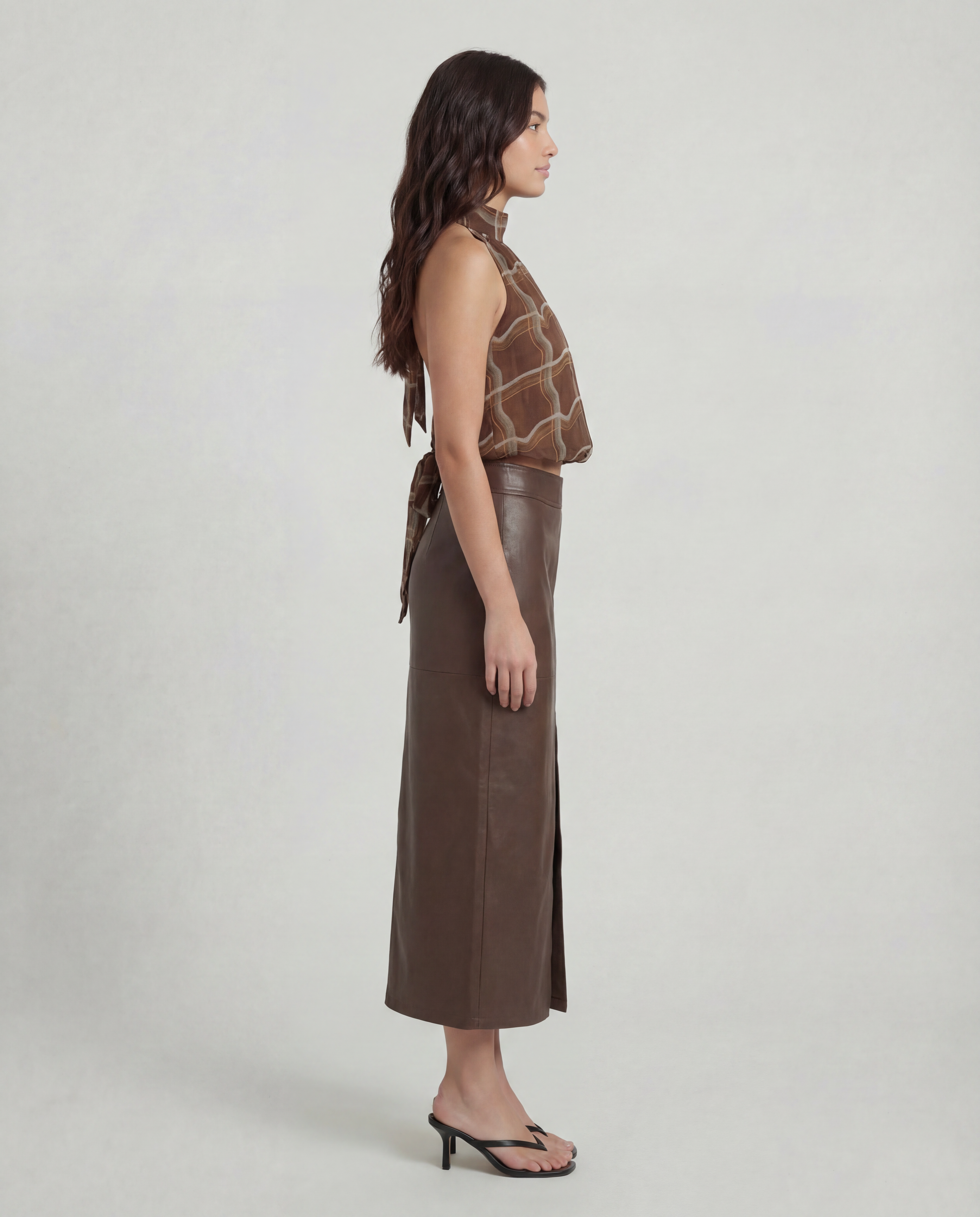 Lara Halterneck Openback Top